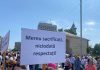 Profesorii ies din nou în stradă. Protest de amploare în fața Guvernului și a Parlamentului. „Destul! Educaţia cere respect!”