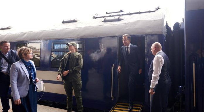Secretarul general al NATO, Mark Rutte, a ajuns la Kiev într-o vizită surpriză, pe fondul intensificării atacurilor rusești