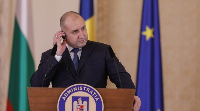 Lecția bulgară de diplomație cu coloană vertebrală