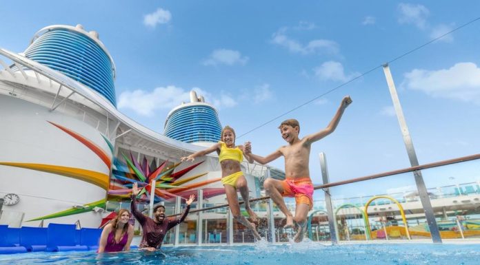 Vacanța pe care copiii nu o vor uita niciodată: noul vas de croazieră LEGEND OF THE SEAS ajunge în Europa