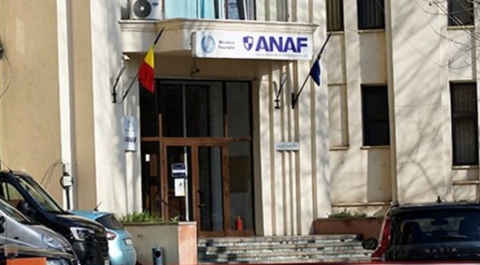 Funcționarii ANAF ar putea primi prime de performanță de până la 20%