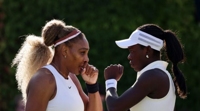 Partenera Serenei Williams s-a accidentat jucând un meci de simplu în turneul de la Londra