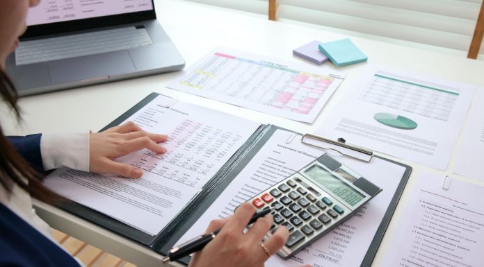Angajatorii sunt obligați, de pe 7 iunie, să justifice diferențele de salariu. Ce drepturi noi au angajații și ce riscă firmele