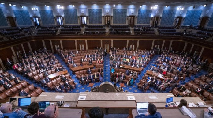 Scandal în Congresul SUA: 18 republicani au sfidat linia partidului și au votat un ajutor uriaș pentru Ucraina