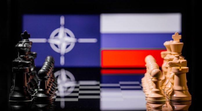 Rusia își extinde infrastructura militară la granița cu NATO și se pregătește pentru un posibil conflict, arată o investigație