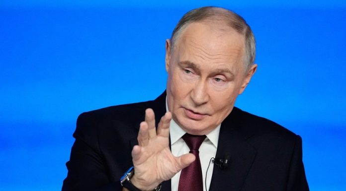 Putin respinge implicarea Europei în negocierile privind Ucraina