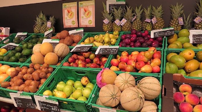 Fructe și legume din import, vândute drept produse românești. MADR a declanșat controale