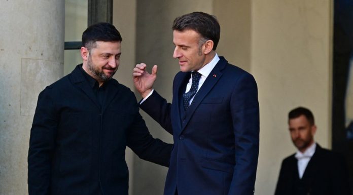 Zelenski se întâlnește cu Macron, Starmer şi Merz. Reuniune de urgenţă la Londra