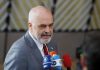 Premierul Albaniei critică ritmul lent al aderării la UE: „Există trei lucruri pe care nu le poți prevedea: Dumnezeu, sexul și UE”