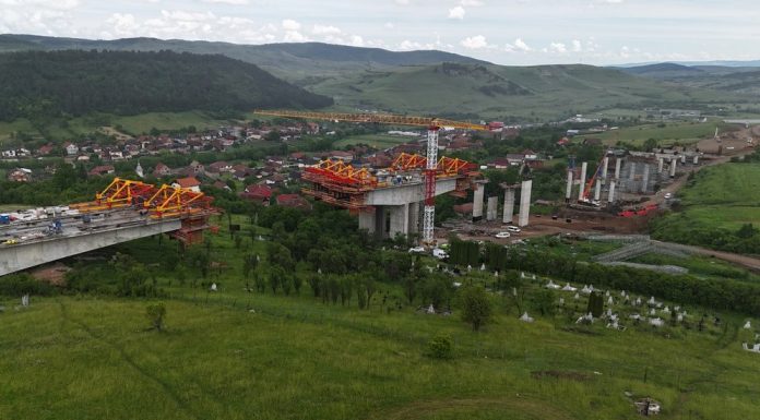 Șantierul Autostrăzii Transilvania după 22 de ani. Viaductele de care depinde inaugurarea unor tronsoane importante în 2026