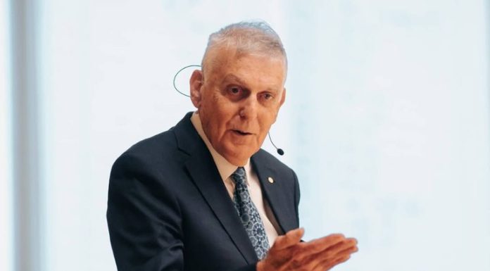 Meseriile viitorului în era AI: un laureat Nobel dezvăluie domeniile care vor domina piața muncii și spre care tinerii trebuie să se îndrepte
