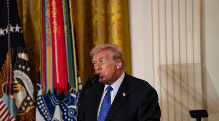 Trump propune ca americanii să devină coproprietari ai giganților inteligenței artificiale