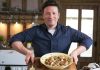 Bucătarul celebru Jamie Oliver și-a sporit securitatea la conacul din Essex, din cauza unei tabere de migranți aflate în aproprierea domeniului său
