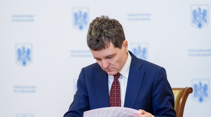 Nicuşor Dan a semnat decretul privind nominalizarea lui Adrian Veştea ca premier: 10 zile pentru a veni cu lista de miniștri