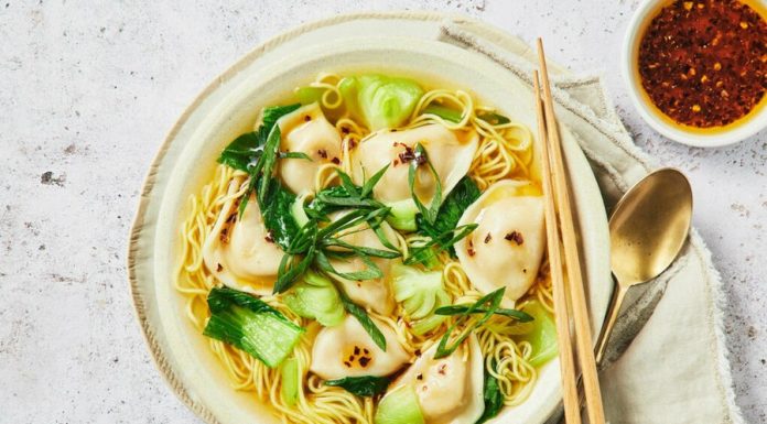 Cum să-ți transformi bucătăria în restaurant chinezesc. Cele mai delicioase și faimose rețete de supe asiatice pe care le poți face ușor acasă