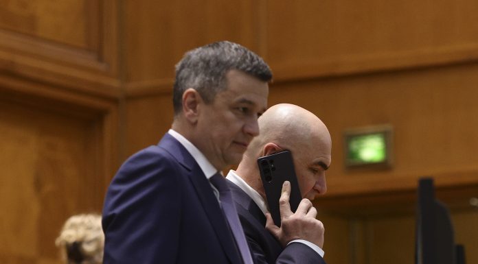 Bolojan și un guvern tehnocrat Tomac: Eu mi‐am strâns lucrurile, dar sunt rezervat că va fi un guvern de succes. PSD nu își va schimba comportamentul, îi ajută să fugă de răspundere