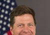Trump îl propune pe Jay Clayton, procuror şi fost preşedinte al SEC, pentru funcţia de şef al serviciilor de informaţii