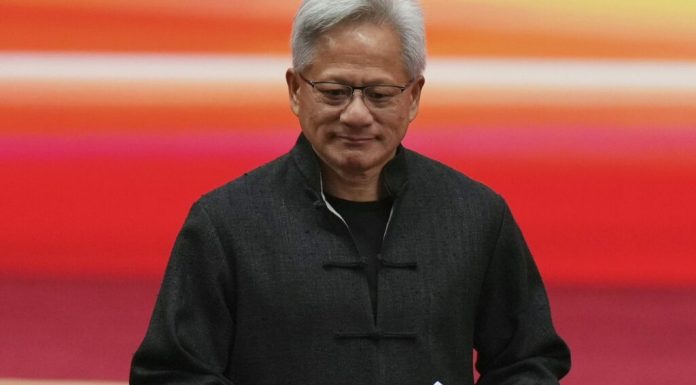 Nvidia face pasul către PC-uri cu noul cip care va debuta pe laptopurile de la Microsoft, Dell și HP