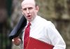 Ministrul britanic al Apărării John Healey demisionează