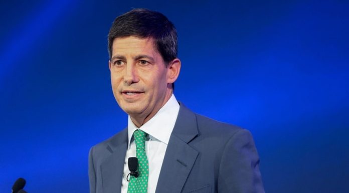 Rezerva Federală menţine dobânda-cheie, iar noul preşedinte Kevin Warsh anunţă o reformă amplă a instituţiei