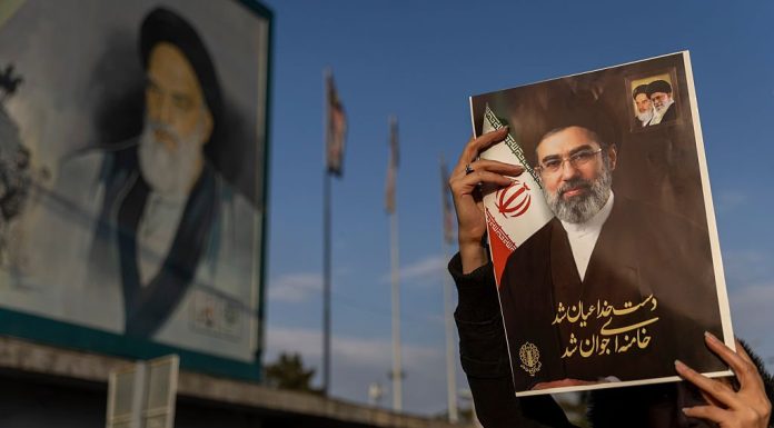 Motivul pentru care liderul suprem iranian Ali Khamenei nu a fost încă înmormântat, deși a murit în februarie