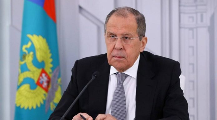 Lavrov: Moscova susţine propunerile SUA privind pacea şi respinge ultimatumurile Europei