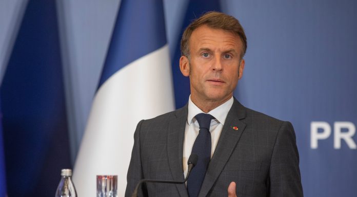 Franţa a reţinut un petrolier rusesc, în Atlantic. Macron acuză flota fantomă că finanțează războiul