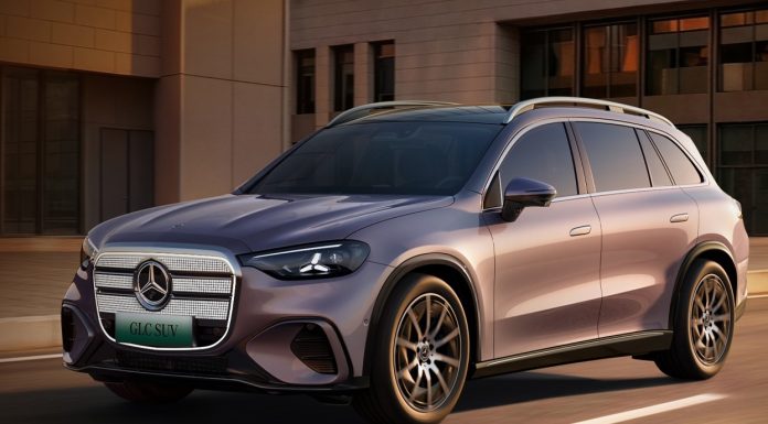FOTO Mercedes GLC EQ de China, mai ieftin cu aproape 20.000 de euro