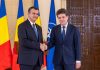 Eugen Tomac şi-a prezentat programul de guvernare într-un interviu pentru POLITICO. El spune că măsurile de austeritate trebuie să continue şi promite reforme în sprijinul mediului de afaceri