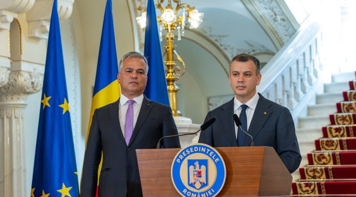 Cine este liberalul Adrian Veștea – propus de Nicușor Dan, fără consultarea PNL, să îi ia locul lui Ilie Bolojan la Palatul Victoria