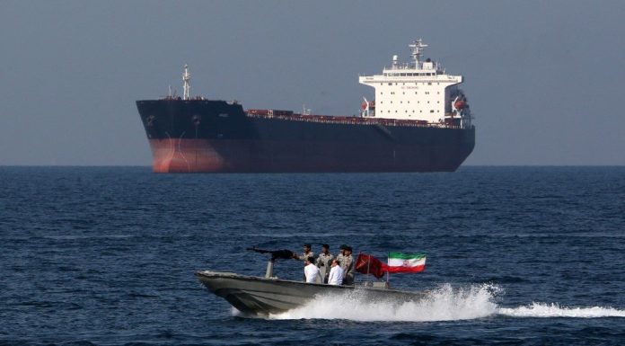Trump și Iranul au ajuns la un acord care prevede deschiderea Strâmtorii Ormuz: „Este finalizat”. Reacții din Teheran