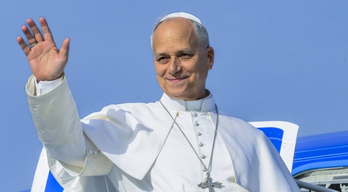 Papa Leon a recunoscut în timpul zborului spre Spania, că „pedofilia în Biserica Catolică este o rană încă deschisă”