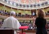 Într-un discurs istoric rostit în Parlamentul Spaniei, ovaţionat timp de 7 minute în picioare, Papa Leon a avertizat că lumea se află într-o criză „profundă”