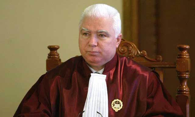 ADRIAN VEŞTEA, DESEMNAT PREMIER – Petre Lăzăroiu: Preşedintele nu are nicio obligaţie să facă noi consultări cu partidele pentru o renominalizare de premier. Le-a făcut deja, slavă Domnului! E primul lucru deştept pe care îl văd la acest preşedinte