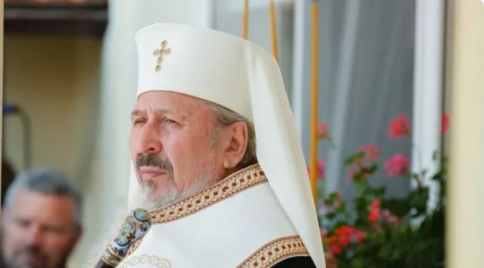 Mitropolia Basarabiei este în centrul unei controverse care îi afectează imaginea: ÎPS Petru s-ar fi retras după apariţia unor imagini compromiţătoare cu caracter sexual