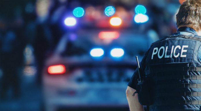 Un veterinar american a fost ucis după ce a luat 10 ostatici într-o clădire de birouri și le-a atașat explozibil