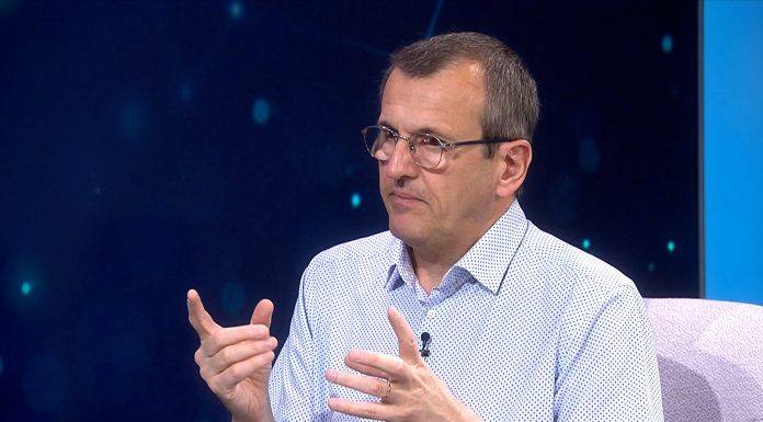 Politolog: Nu e adevărat că AUR are 40%, sondajele “mint cu nerușinare”. Cine ar câștiga, de fapt, alegerile