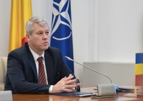 Cine este Cătălin Predoiu, prim-vicepreşedintele demisionar al PNL: Cel mai longeviv ministru postdecembrist – 9 ani, 10 luni şi 13 zile, prim-ministru interimar de trei ori şi preşedinte al PNL