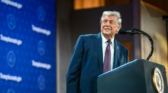 Începe summitul G7 din Franța. Trump, așteptat să domine tonul discuțiilor. Acordul cu Iranul și războiul din Ucraina, principalele teme de la Evian