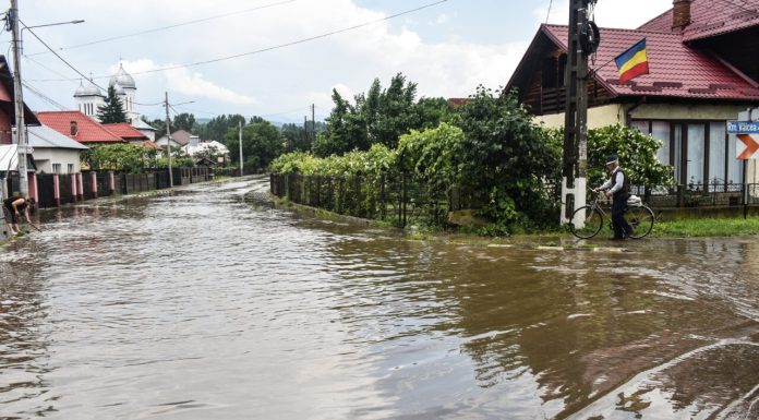 Risc de inundații în vestul, centrul și sudul țării. Lista județelor afectate