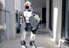 China poate construi mii de roboți umanoizi / Problema este cine-i cumpără