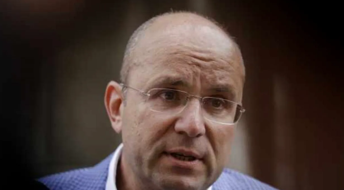 Concluziile lui Cozmin Gușă, după nominalizarea lui Eugen Tomac: „Nicușor a priceput că-și poate permite (aproape) orice, joacă dur și eficient!”