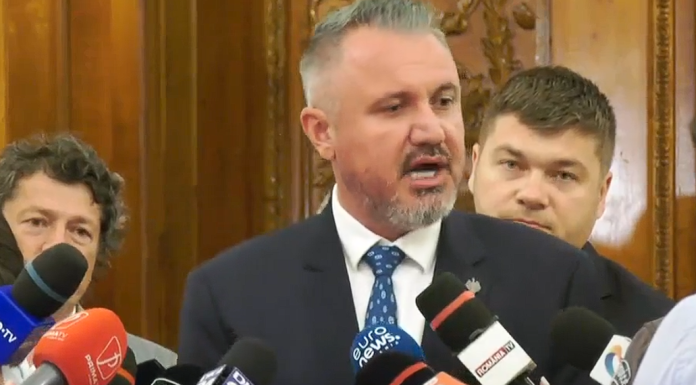 Romeo Lungu, după audierea în comisii: Părerea mea personală este că acest guvern va avea minimum 233 de voturi / Nu se roagă nimeni de AUR, nu am negociat cu nimeni de la AUR
