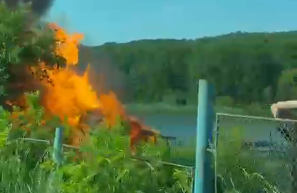 Incendiu la un complex de agrement şi alimentaţie publică din municipiul Iaşi/ Misiune a pompierilor în desfăşurare/ Din informaţiile de până acum, nu sunt victime – VIDEO