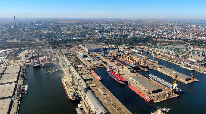 Rompetrol, despre informația că drona ucraineană care a explodat în Portul Constanța viza o navă cu petrol pentru Petromidia
