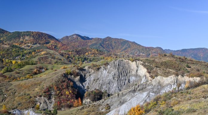 Doi turişti rătăciţi în Munţii Buzăului au fost salvaţi de jandarmii montani după o intervenţie dificilă