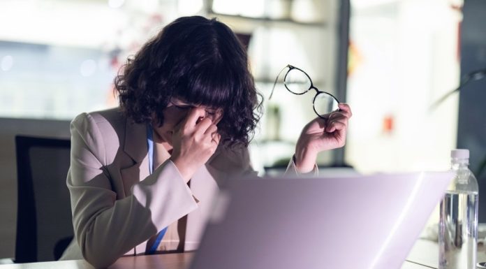 Faci asta doar 5 minute și vei fi mai fericit la locul de muncă. Ce au descoperit oamenii de știință