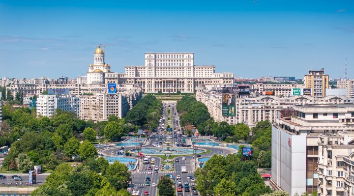 Apa va fi sistată din nou în peste 1.500 de blocuri din Capitală din cauza unor lucrări. Care sunt zonele vizate
