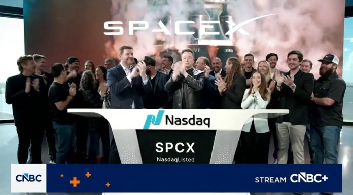 Câştiguri istorice pentru investitorii care au pariat devreme pe SpaceX, după listarea companiei