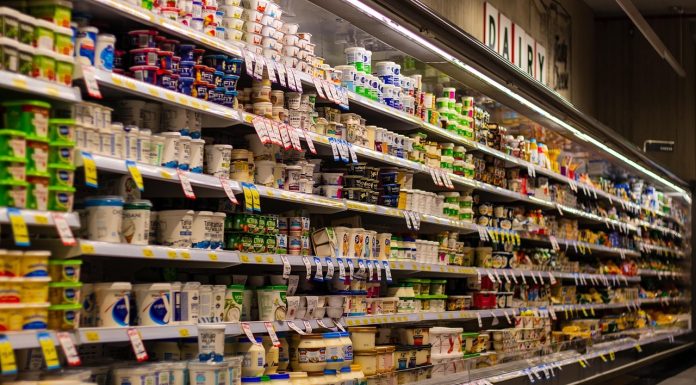 Război pe piața iaurtului. Danone își acuză rivalul Chobani că exagerează conținutul de proteine afișat